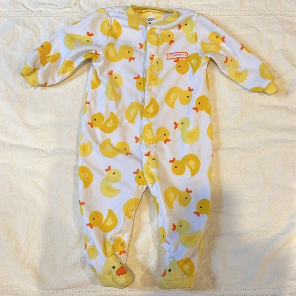 Bundle of Carter’s 9 Month Footies